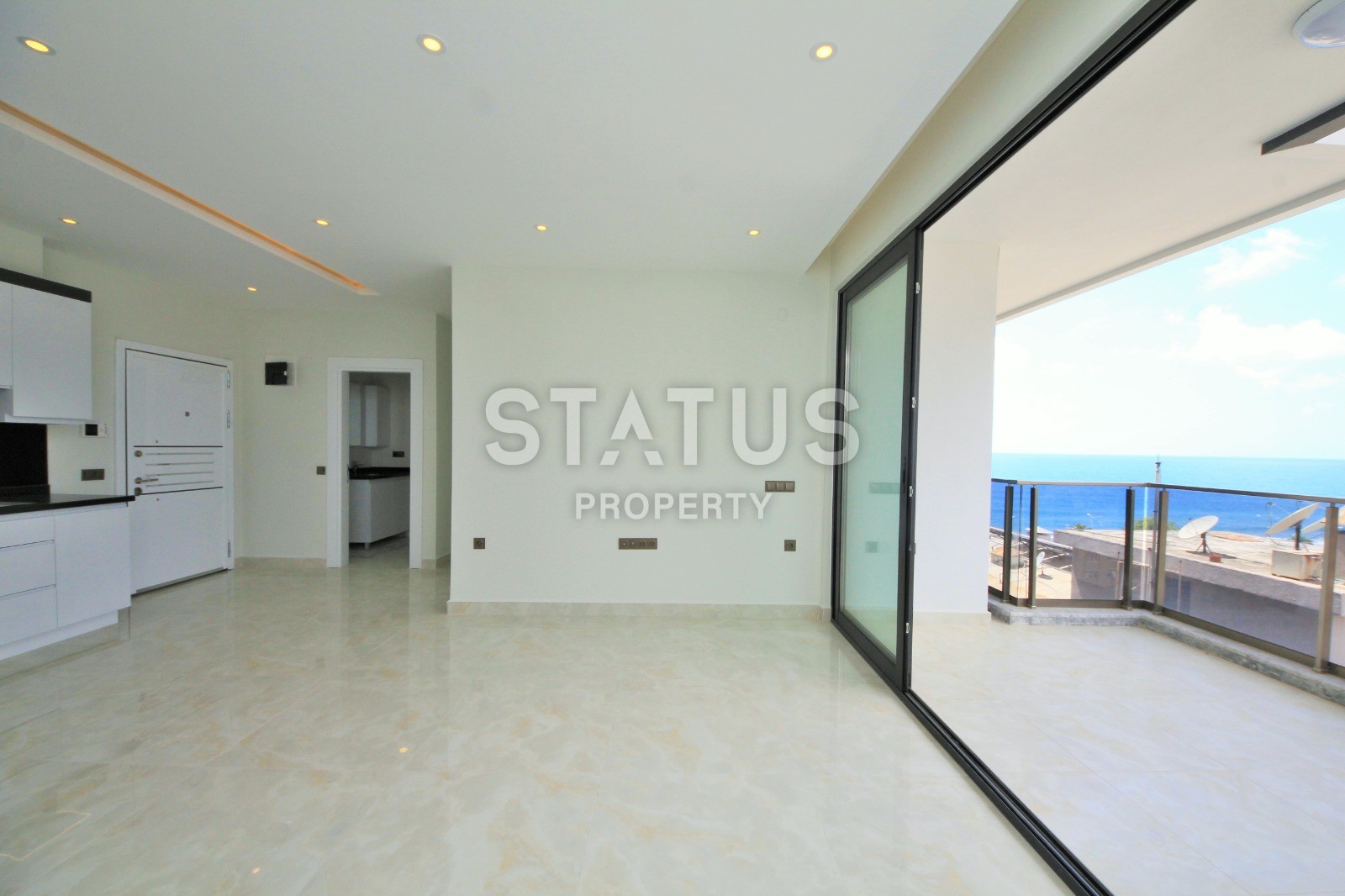 Новая двухкомнатная квартира на первой береговой линии побережья района Махмутлар, 60 м2 фото 14