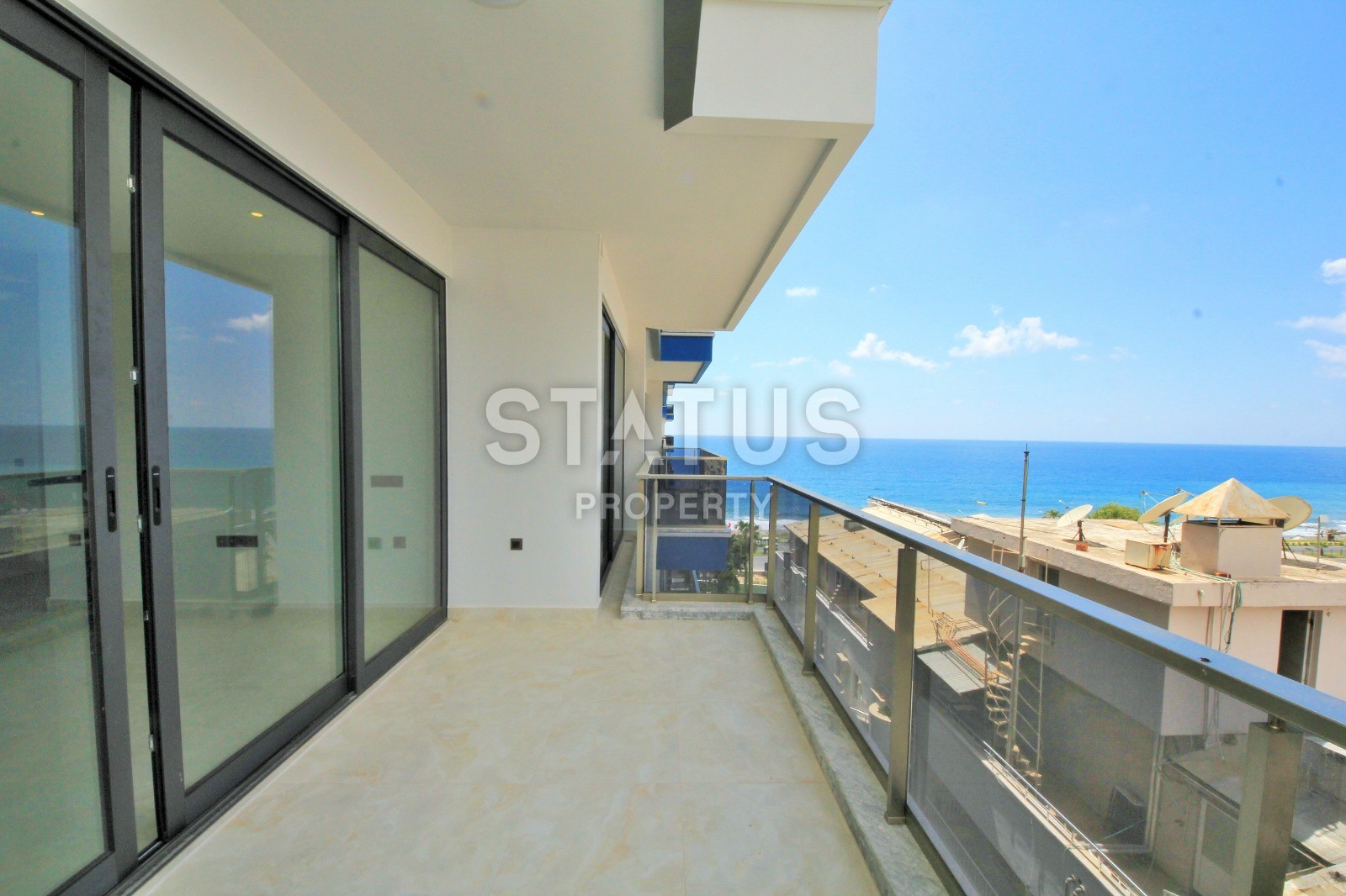 Новая двухкомнатная квартира на первой береговой линии побережья района Махмутлар, 60 м2 фото 17