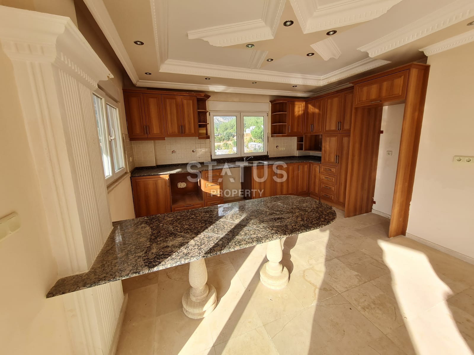 Три виллы 6+2 с неповторимыми панорамами на море и горы в Оба, 360 м2. фото 15