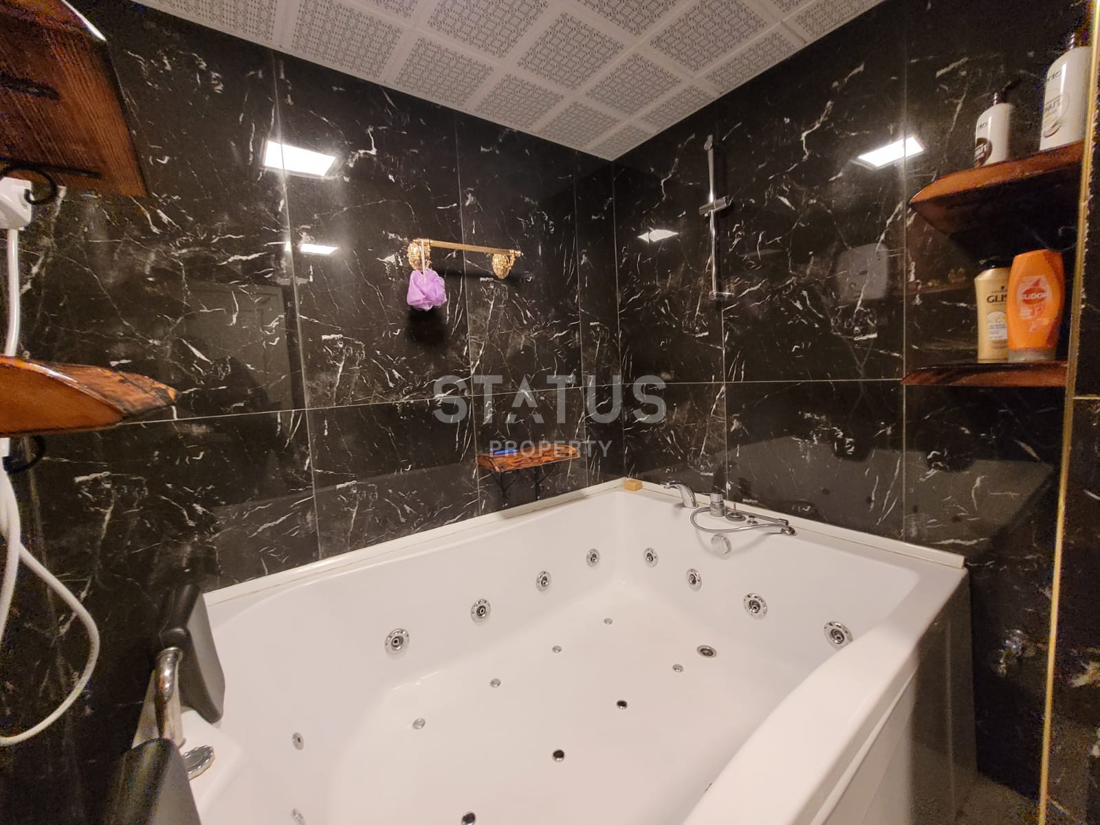 Apartment 2+1 with designer renovation, 50 meters from the Cleopatra beach, 100 sq.m. фото 8