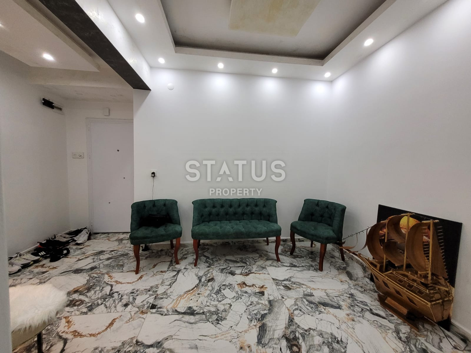 Apartment 2+1 with designer renovation, 50 meters from the Cleopatra beach, 100 sq.m. фото 13