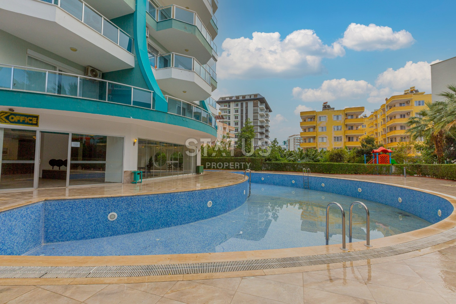 Apartment 1+1 with furniture and mountain views in Mahmutlar фото 11