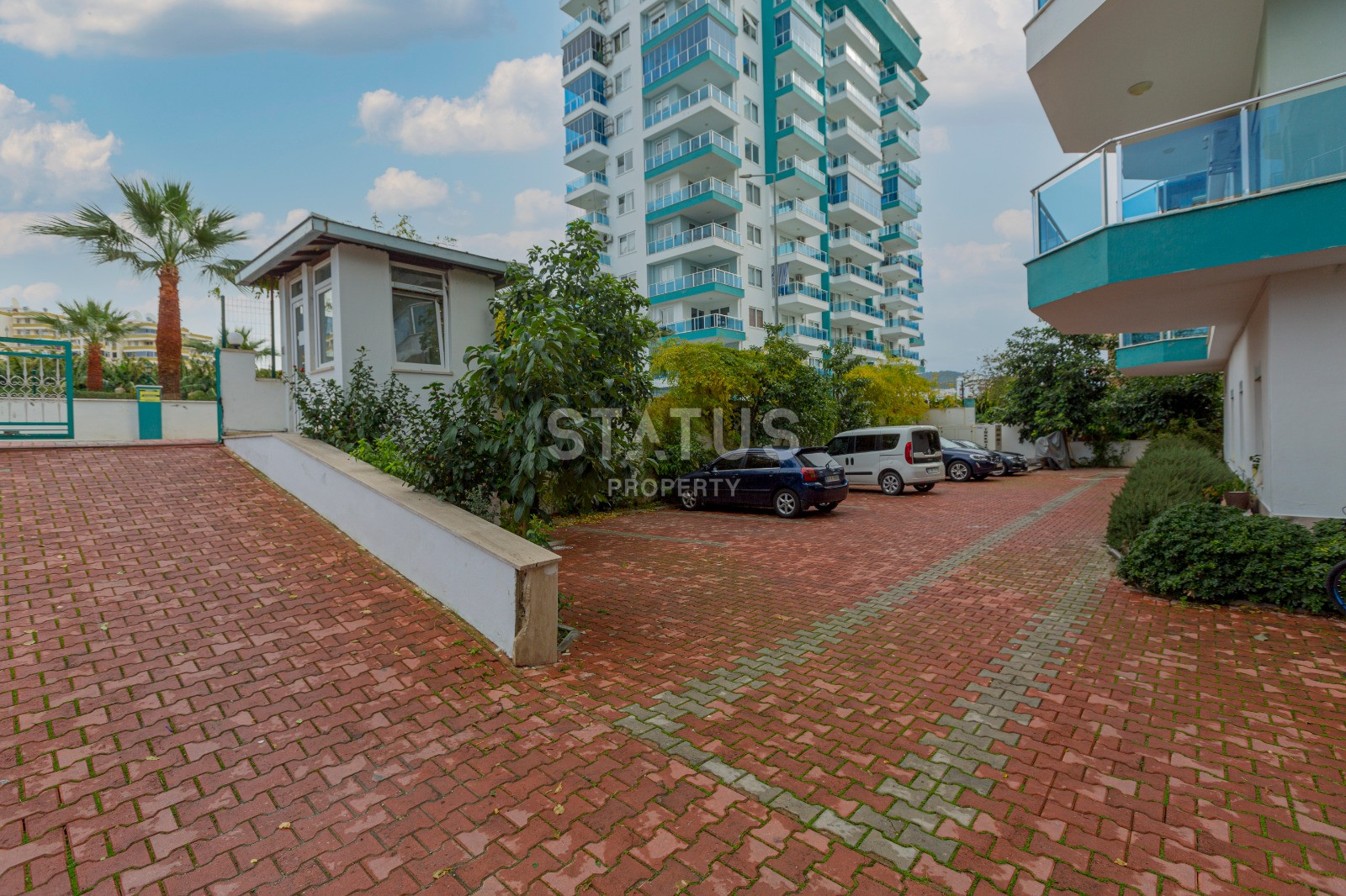 Apartment 1+1 with furniture and mountain views in Mahmutlar фото 12