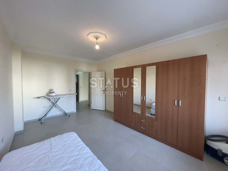 Spacious three-room apartment in Tosmur, 200 meters from the sea, 120m2 фото 3