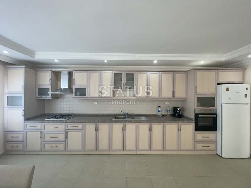 Spacious three-room apartment in Tosmur, 200 meters from the sea, 120m2 фото 6