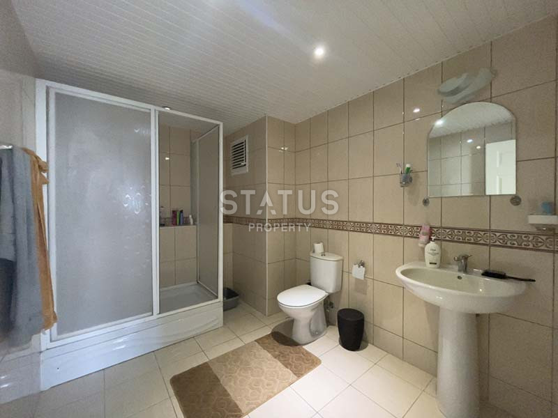 Spacious three-room apartment in Tosmur, 200 meters from the sea, 120m2 фото 8