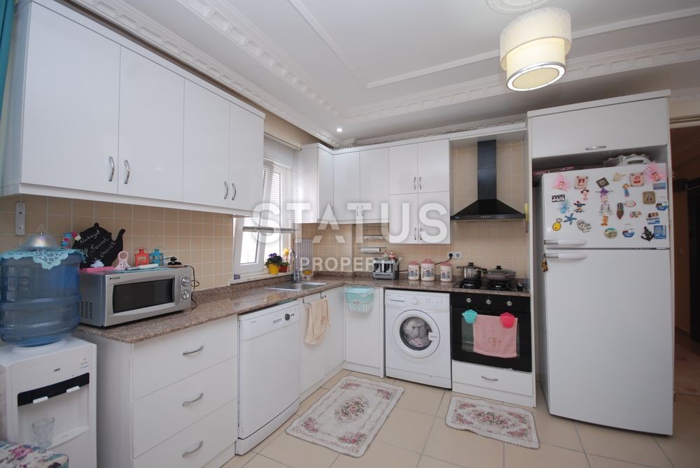 Квартира с мебелью и бытовой техникой в комплексе с бассейном в Махмутларе 100 кв.м. фото 12