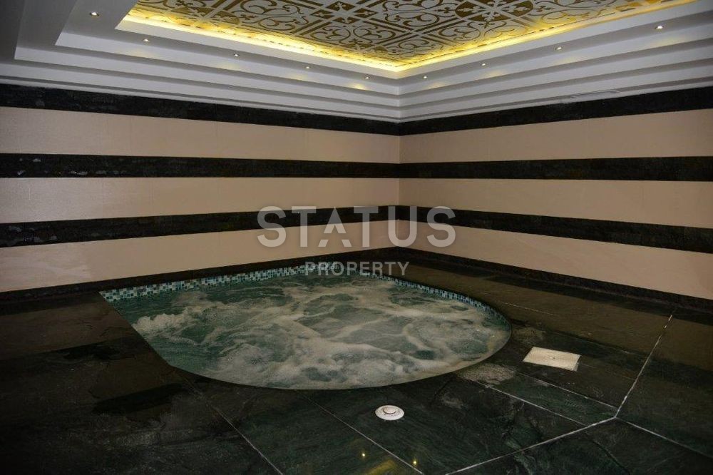 Трехкомнатная квартира с шикарной дизайнерской новой мебелью, 100 кв. м. фото 27