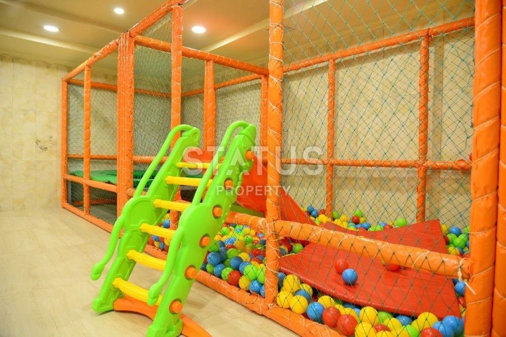 Трехкомнатная квартира с шикарной дизайнерской новой мебелью, 100 кв. м. фото 28