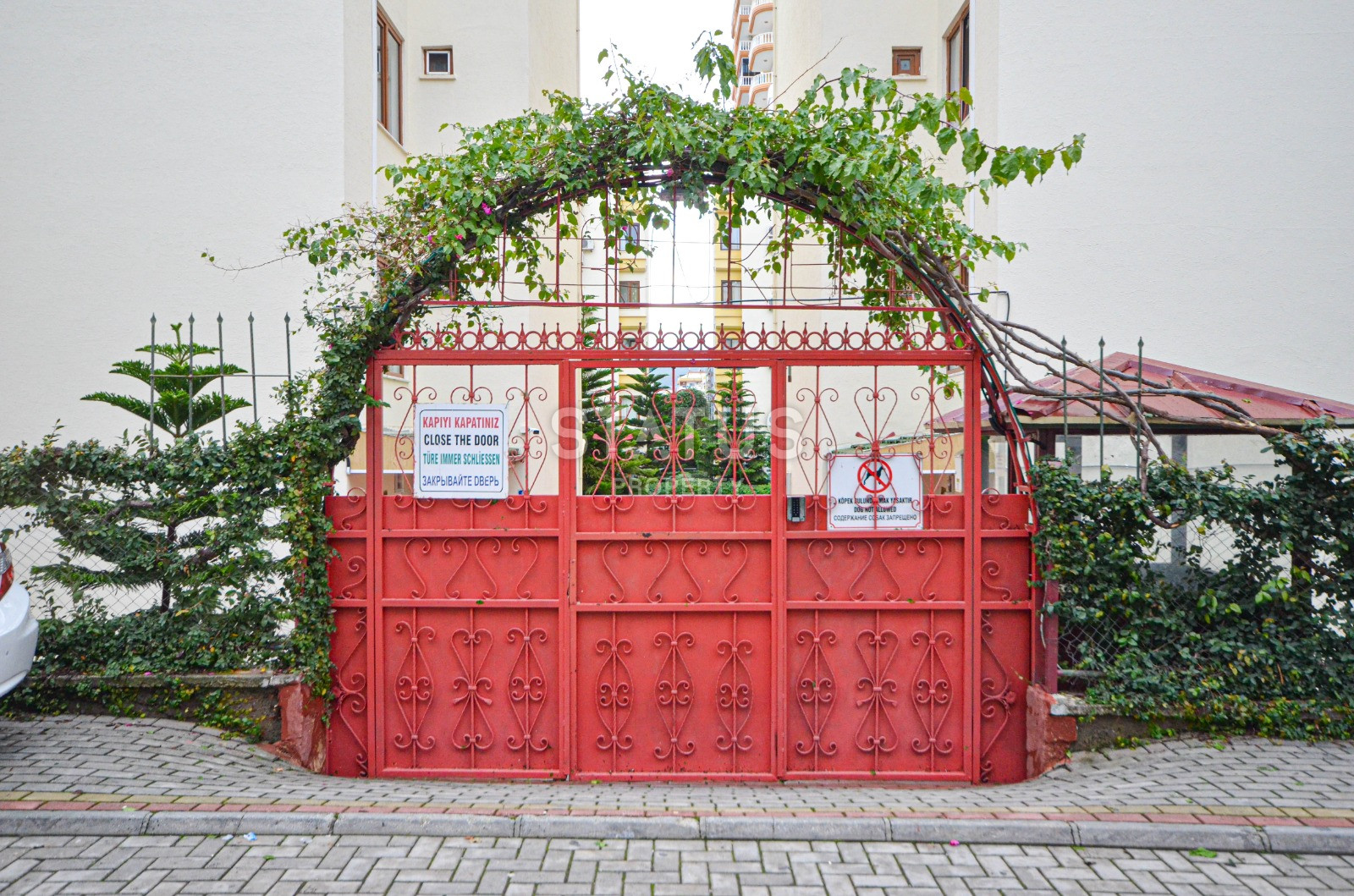 Бюджетная двухкомнатная квартира с мебелью в 250метрах от моря в Махмутларе, 60м.кв фото 17