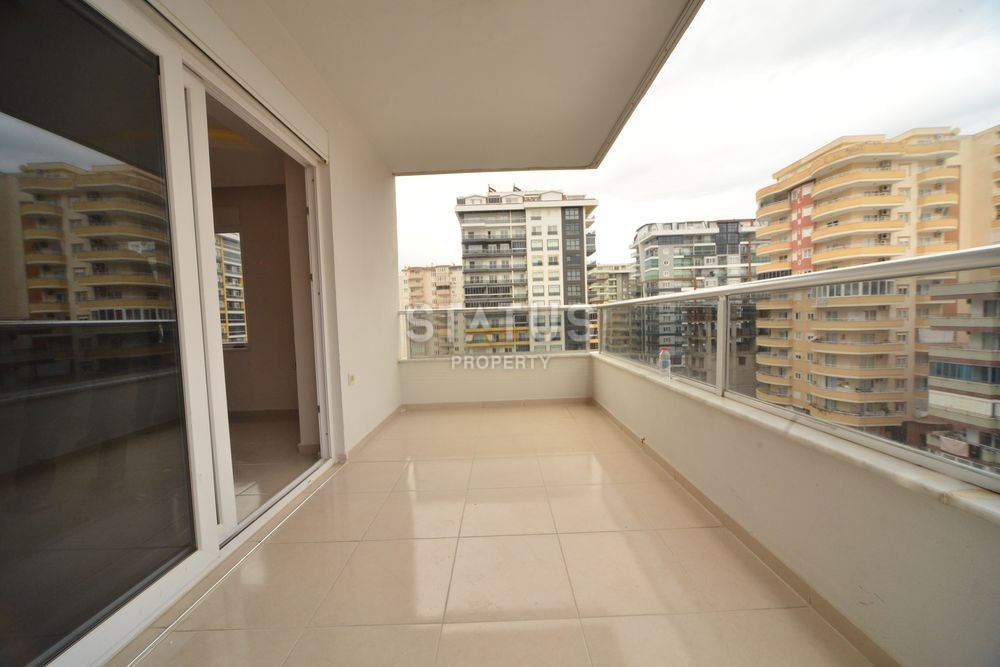 Трёхкомнатная квартира в Махмутларе, 115 кв.м., в 350 метрах от моря. фото 1