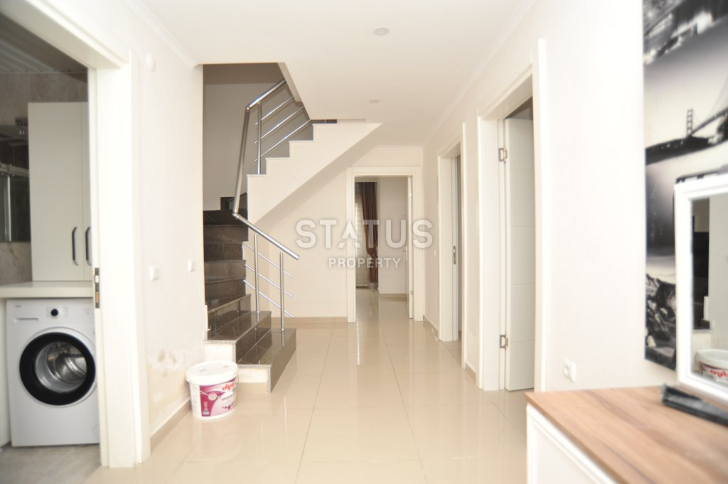 Меблированный дуплекс 3+1 и апартаменты с видом на море 2+1 в элитном комплексе у моря в Кестеле. фото 17