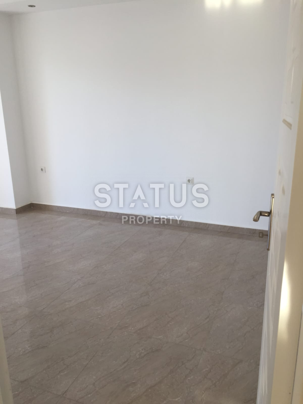 Светлый просторный дуплекс 3+1 в 200 метрах от моря в Махмутларе,170 м2. Отличная цена! фото 9