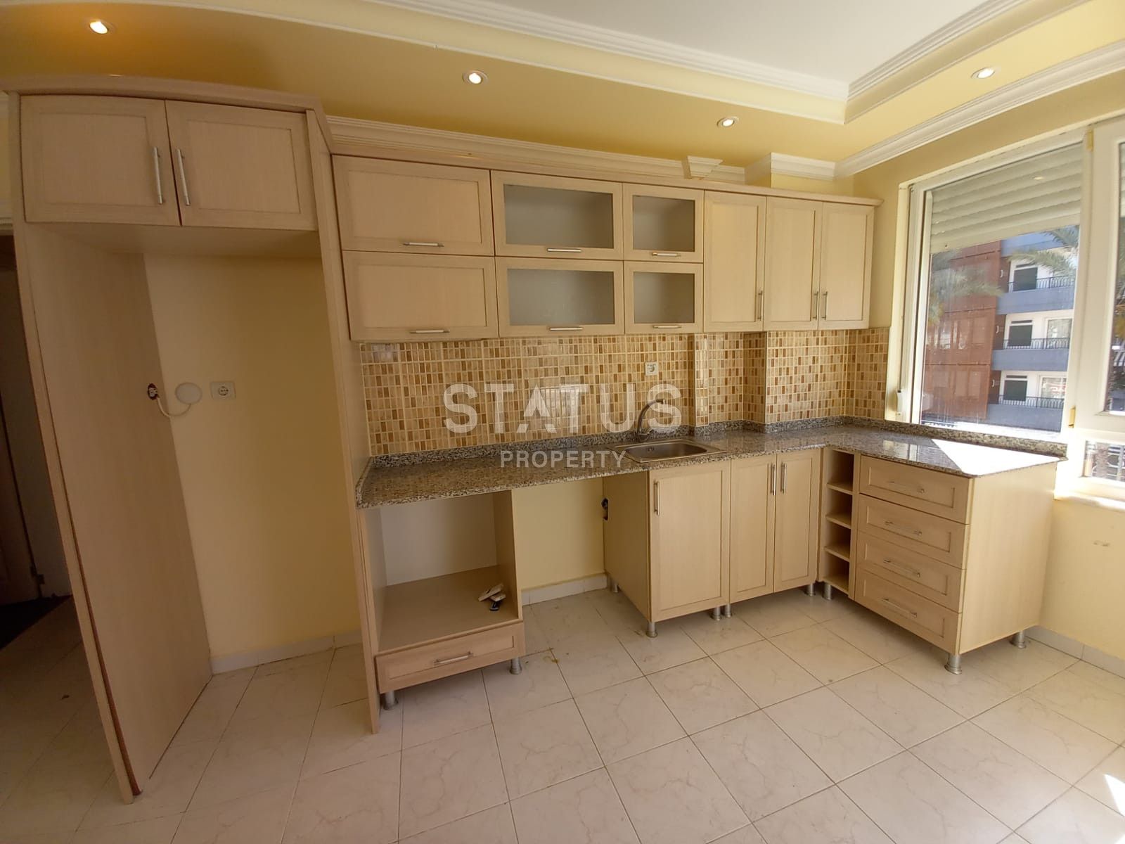 Three-room apartment with a unique location! Cleopatra beach and sea view. фото 6