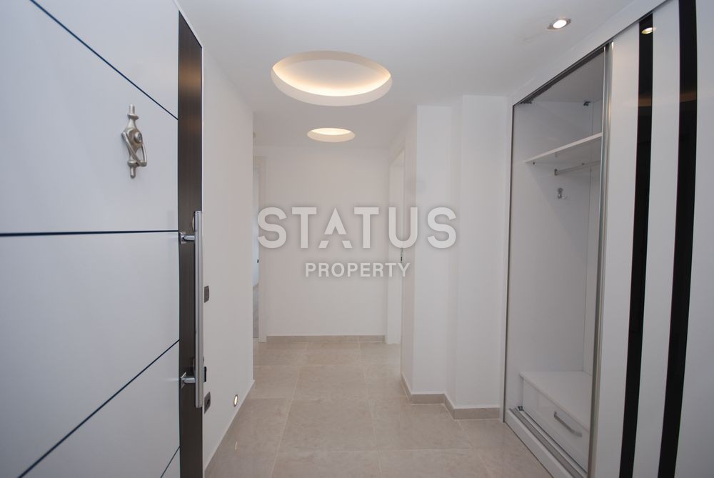 Новые трехкомнатные апартаменты в комплексе с собственной инфраструктурой, 100 кв. м. фото 16