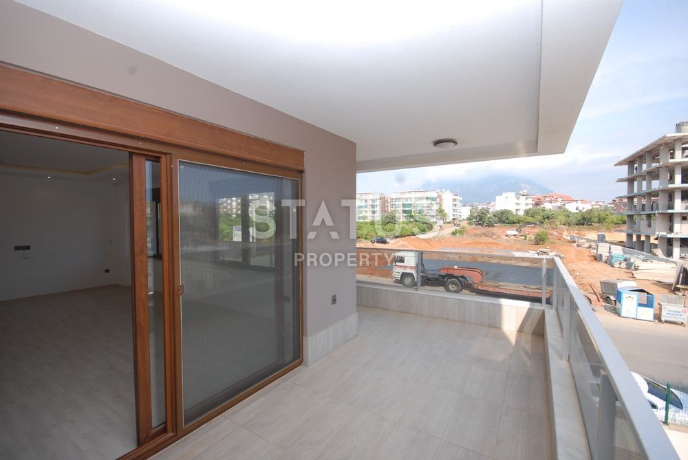 Новые трехкомнатные апартаменты в комплексе с собственной инфраструктурой, 100 кв. м. фото 21