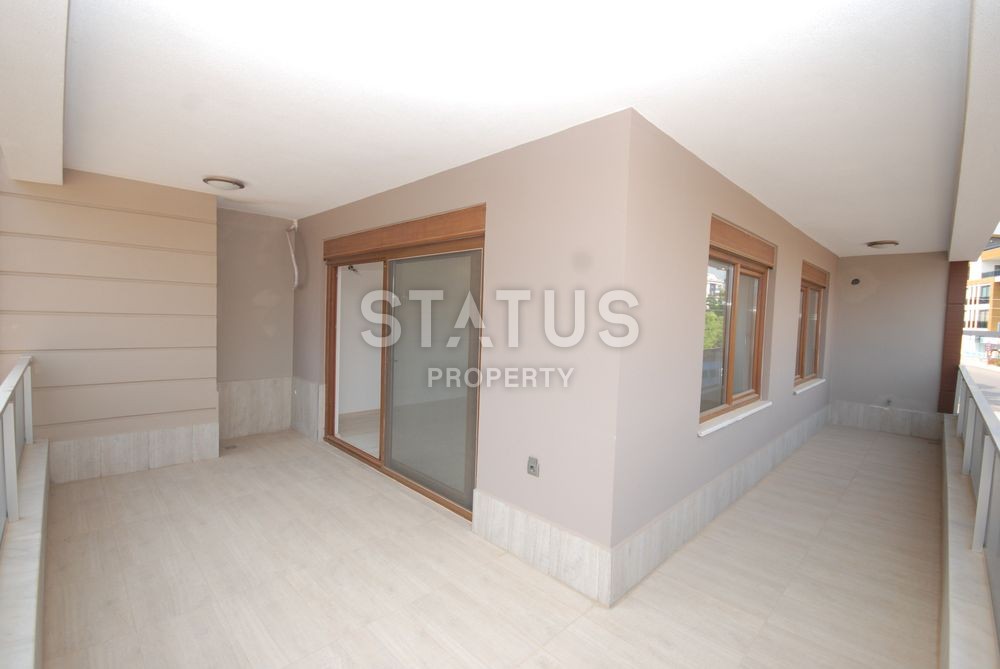 Новые трехкомнатные апартаменты в комплексе с собственной инфраструктурой, 100 кв. м. фото 22