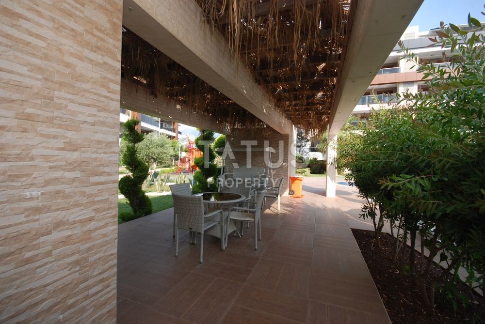 Новые трехкомнатные апартаменты в комплексе с собственной инфраструктурой, 100 кв. м. фото 30