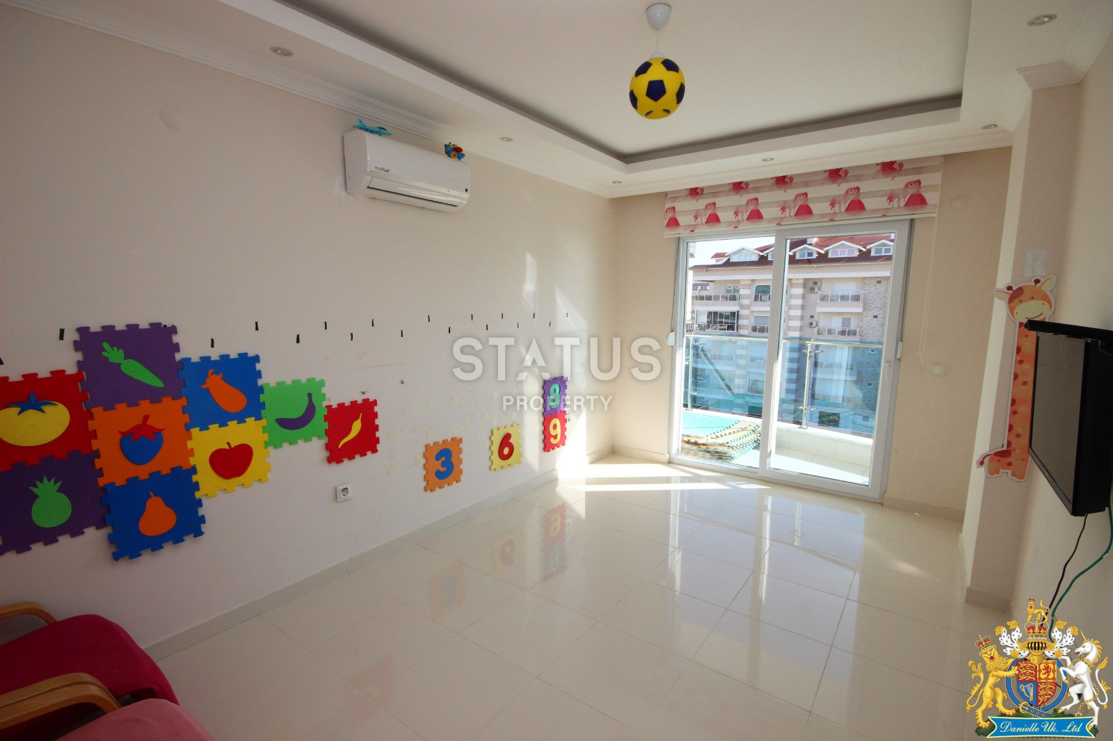 Comfortable apartment 4+1 overlooking the Mediterranean Sea in the Kestel area, 220 sq.m. фото 11