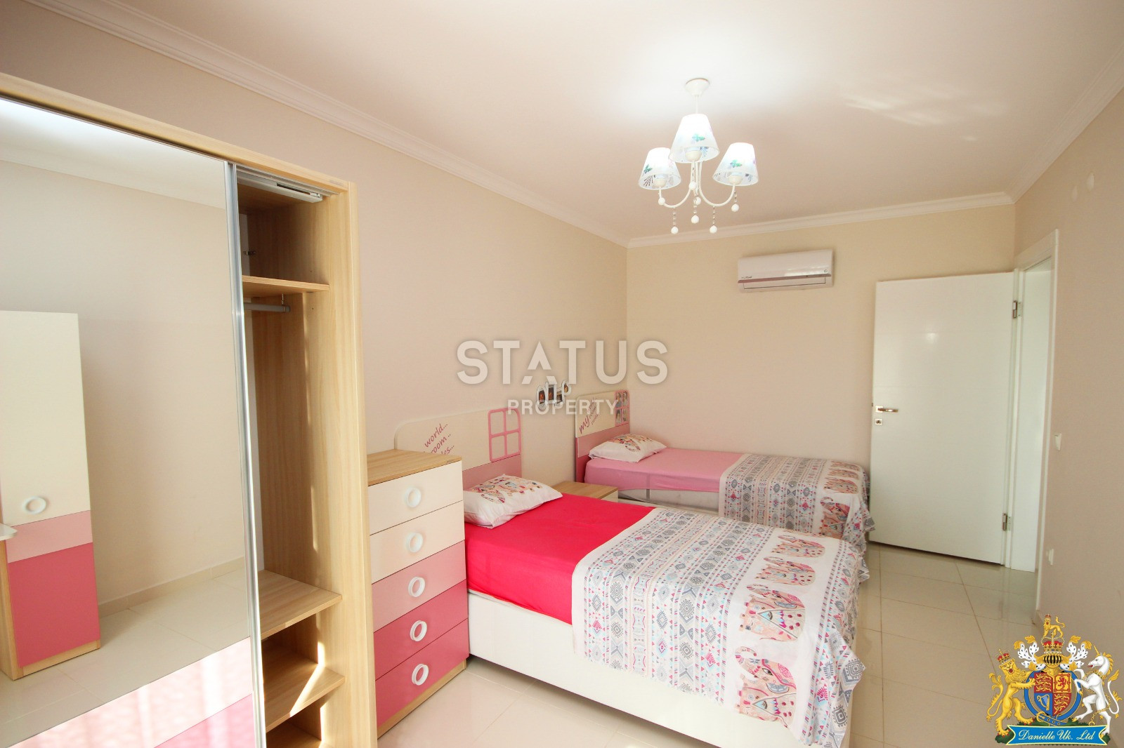 Comfortable apartment 4+1 overlooking the Mediterranean Sea in the Kestel area, 220 sq.m. фото 13