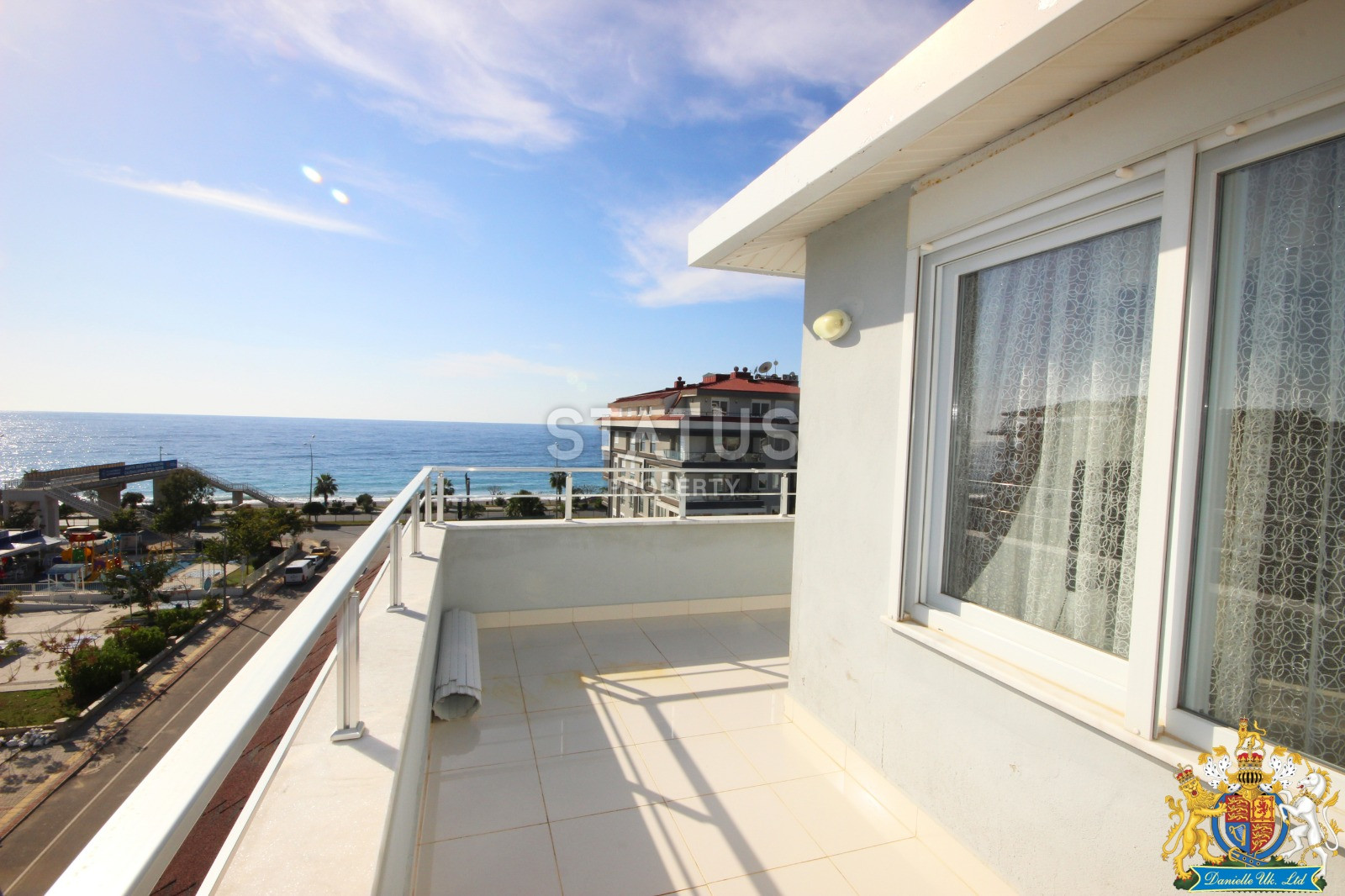 Comfortable apartment 4+1 overlooking the Mediterranean Sea in the Kestel area, 220 sq.m. фото 24