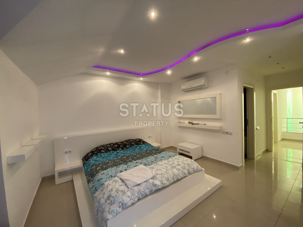 Apartment 4+1 in the center of Alanya, 200 sq.m. фото 13