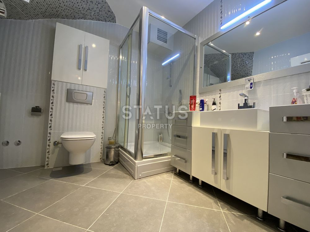 Apartment 4+1 in the center of Alanya, 200 sq.m. фото 24