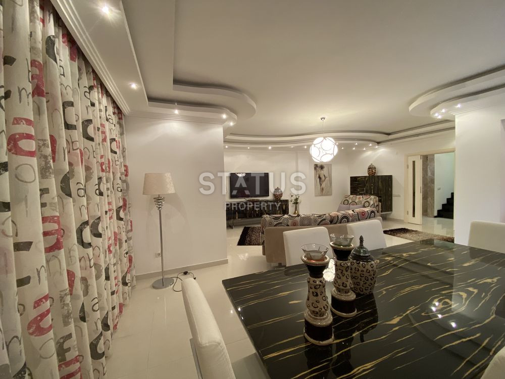 Apartment 4+1 in the center of Alanya, 200 sq.m. фото 36