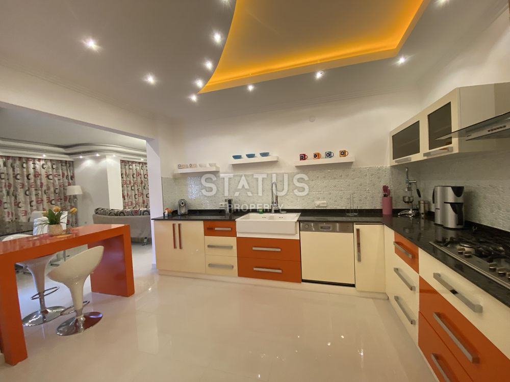 Apartment 4+1 in the center of Alanya, 200 sq.m. фото 47