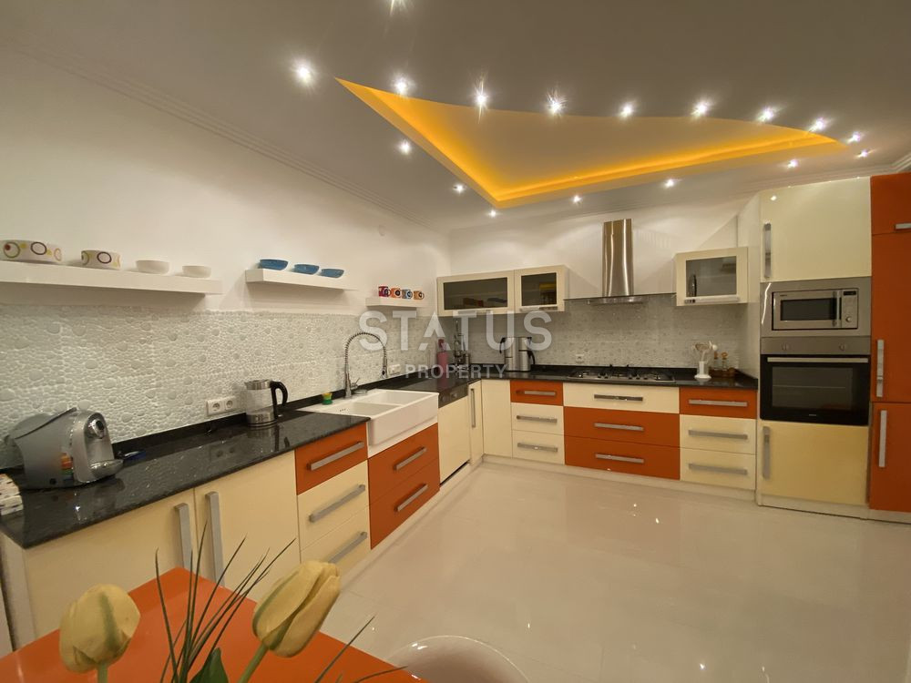 Apartment 4+1 in the center of Alanya, 200 sq.m. фото 67