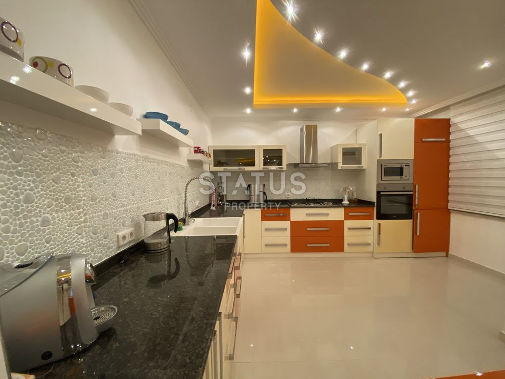 Apartment 4+1 in the center of Alanya, 200 sq.m. фото 70