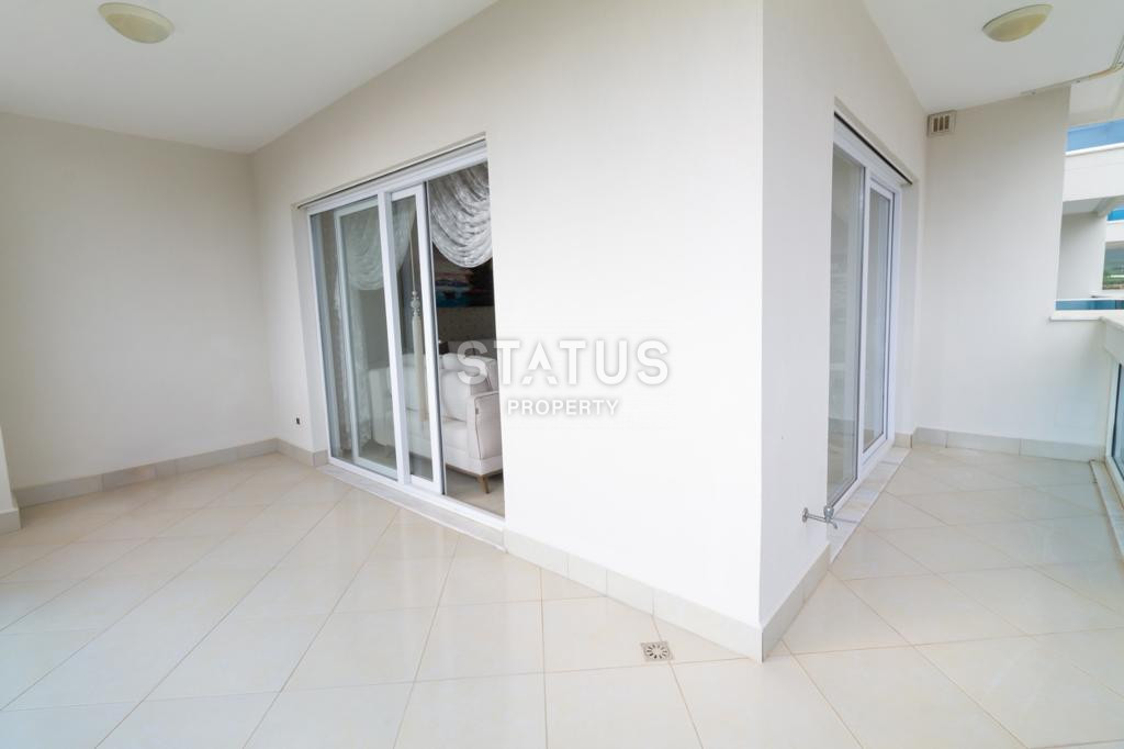 Three-room apartment with furniture in an excellent complex, 125 m2 фото 14