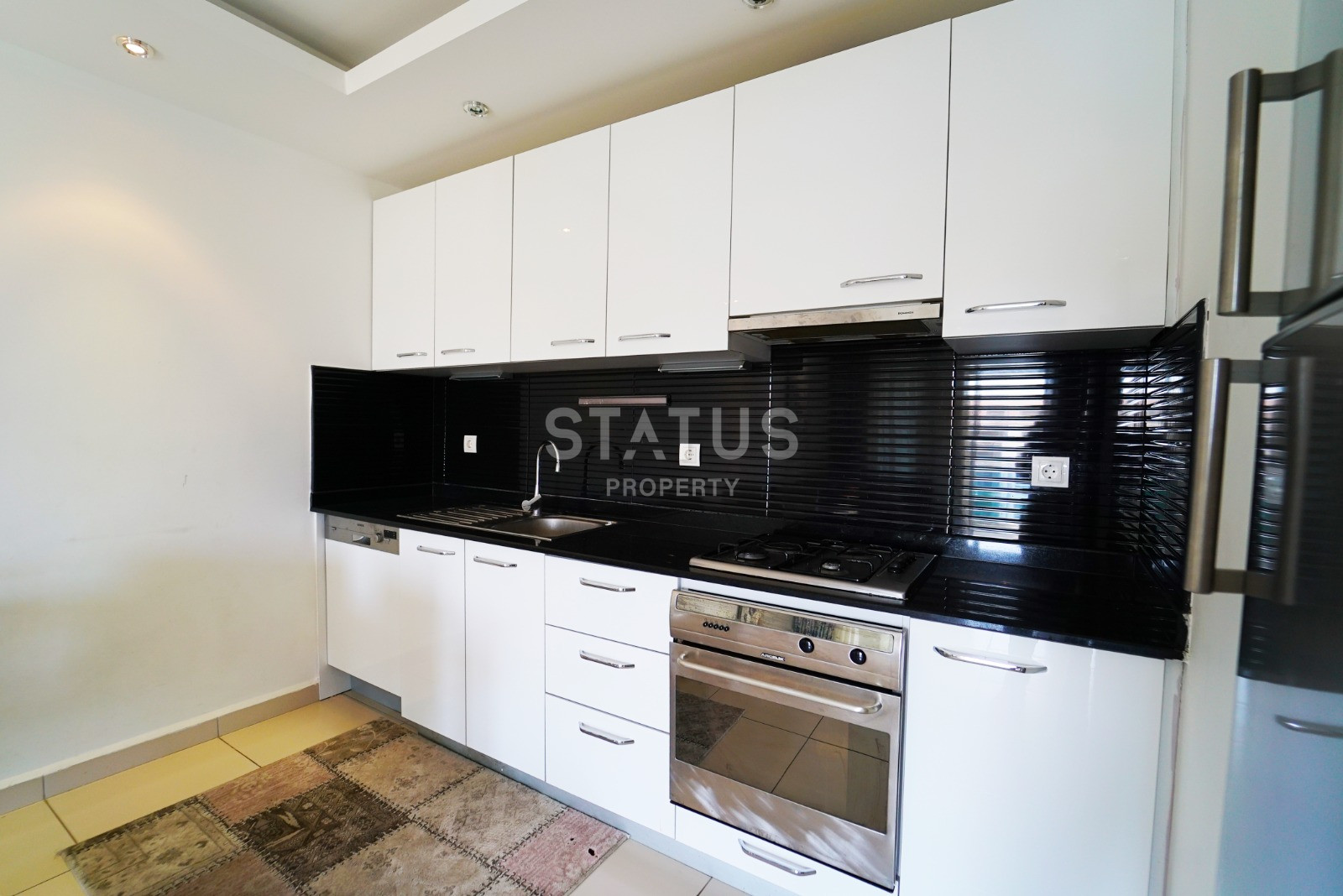 Furnished one-bedroom apartment in a complex with developed infrastructure, 70 sq.m. фото 18