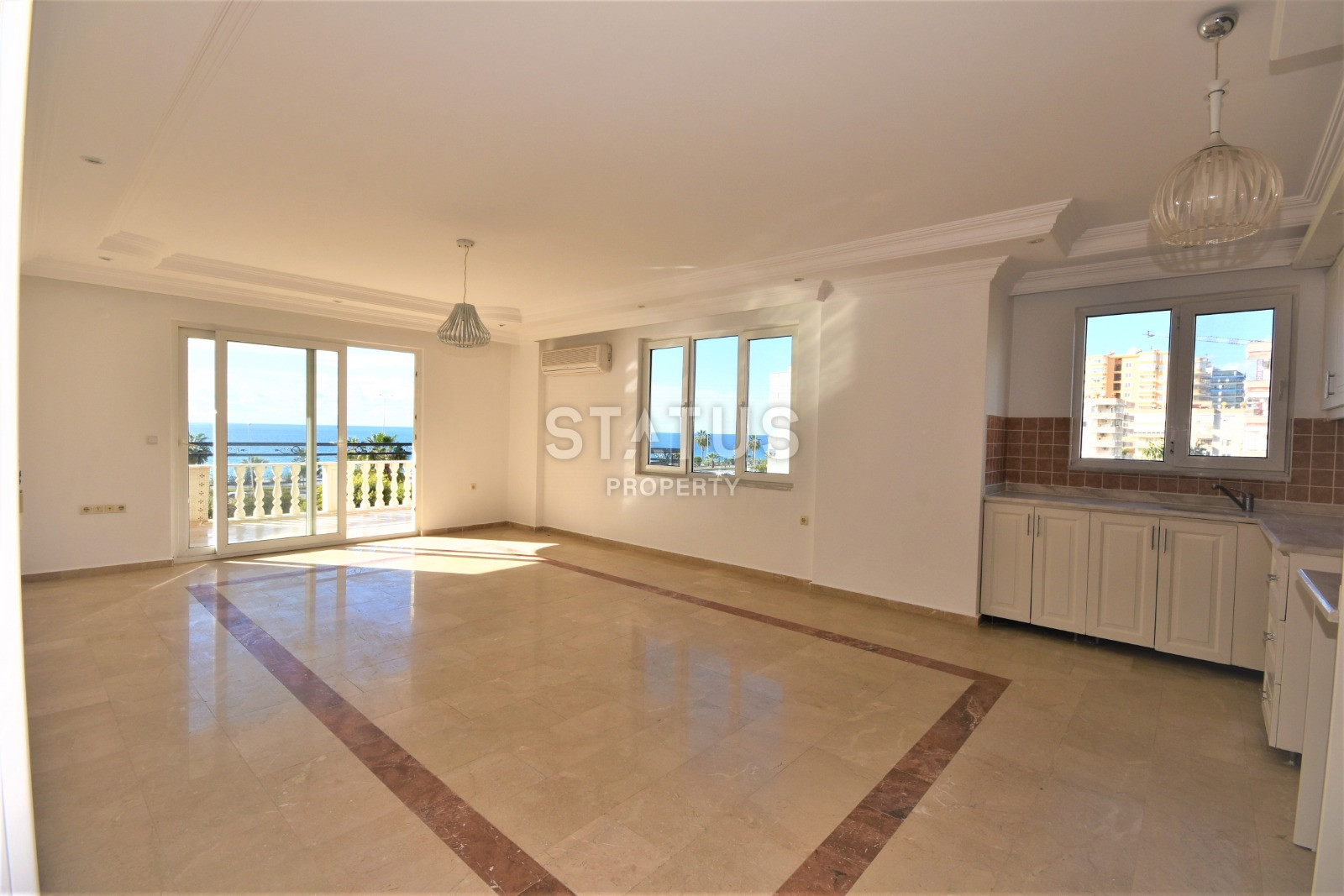 View three-room apartment on the first coastline in Mahmutlar, 115m2 фото 14