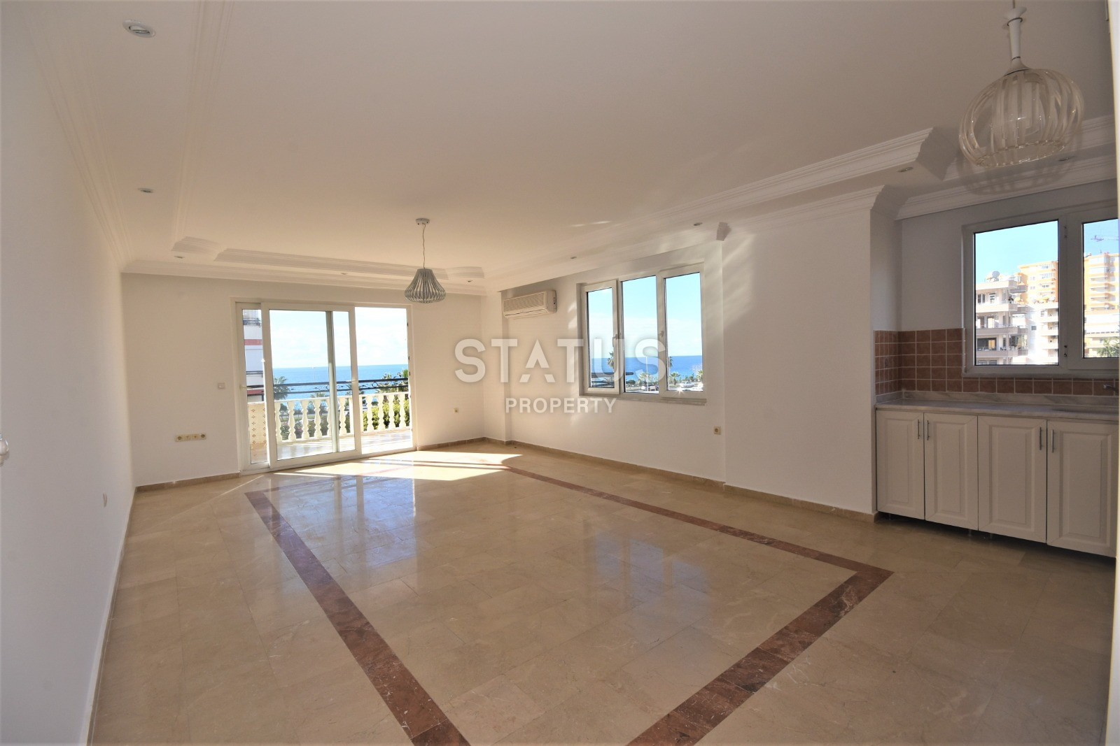 View three-room apartment on the first coastline in Mahmutlar, 115m2 фото 16