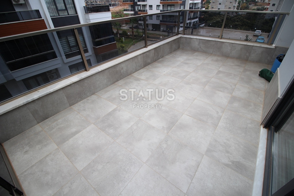 Просторная двухкомнатная квартира с мебелью и техникой в 800метрах от моря, 75м.кв фото 14