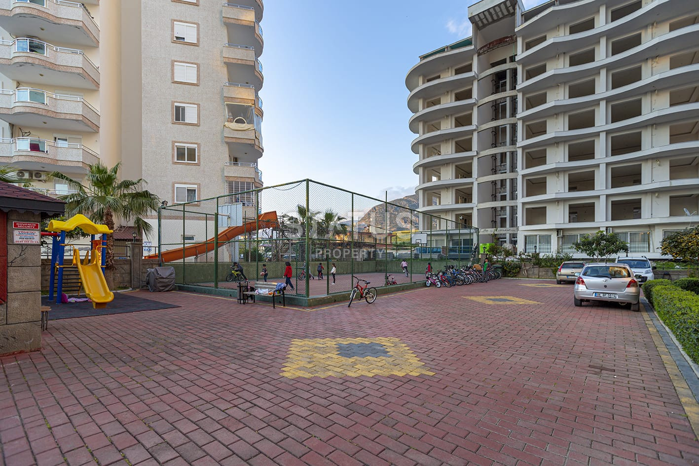 Меблированная трехкомнатная квартира в Махмутларе в 400метрах от побережья, 100 м2. фото 30