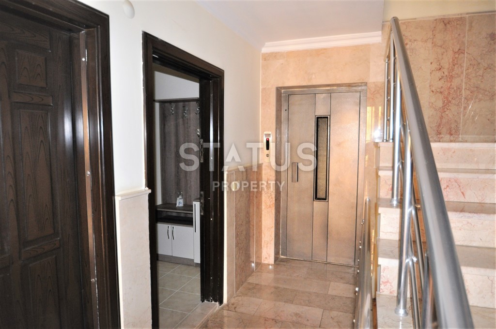 Трехкомнатные апартаменты в добротном доме в районе Тосмур. Хорошая цена! 120 кв.м. фото 16