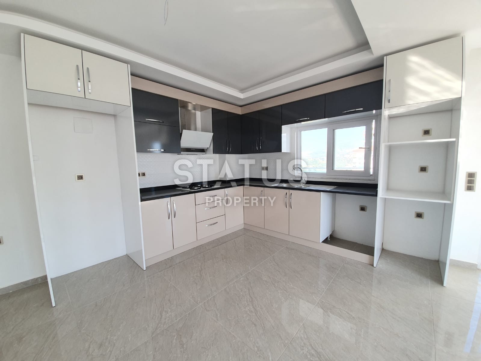 Новая трехкомнатная квартира в комплексе с собственной инфраструктурой в Махмутларе, 115 м2. фото 6