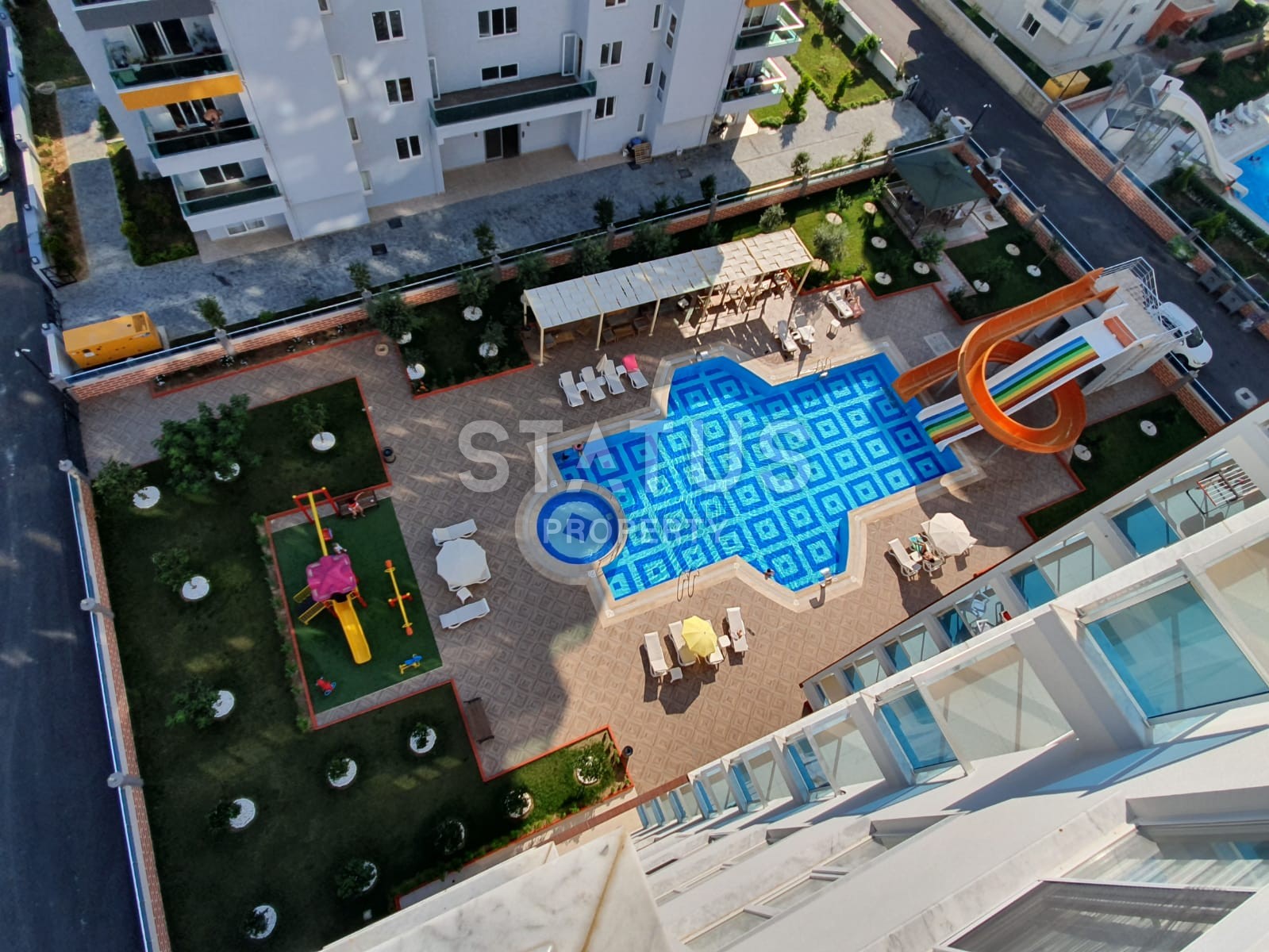 Новая трехкомнатная квартира в комплексе с собственной инфраструктурой в Махмутларе, 115 м2. фото 17