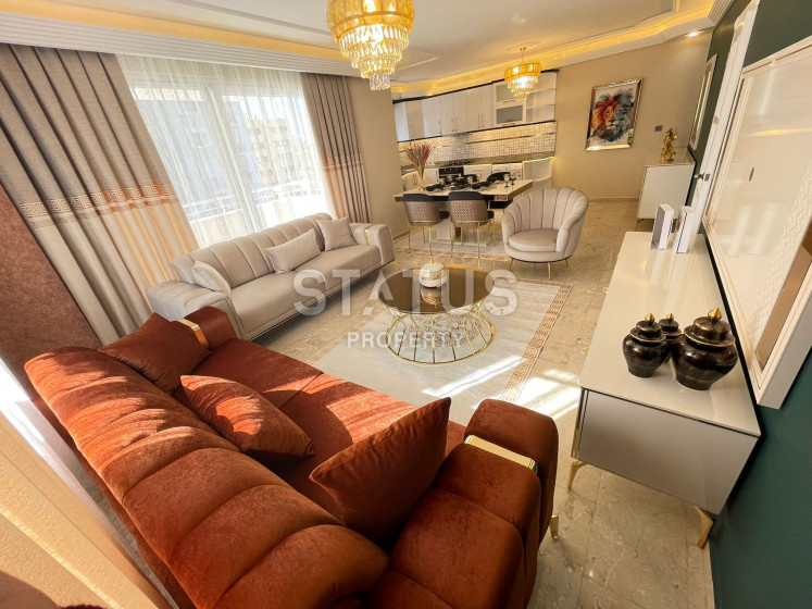 Квартира 2+1 с новой мебелью в самом центре Махмутлара, 110 кв.м. фото 1