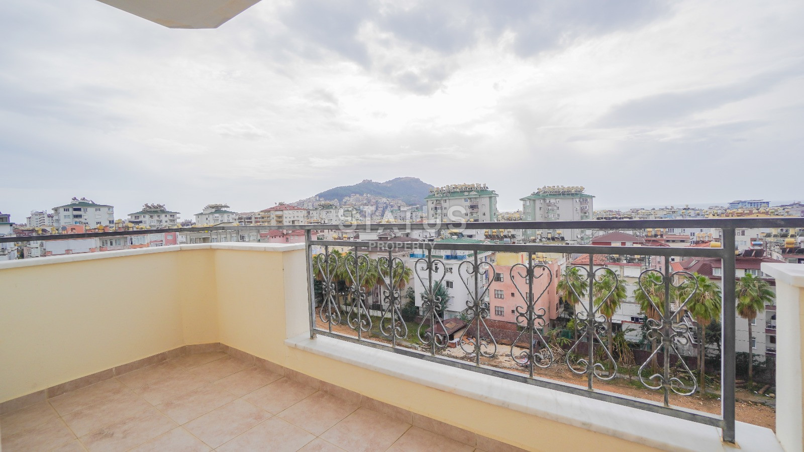 Меблированная квартира 2+1 с видом на крепость в центре Алании, 115 кв.м. фото 3