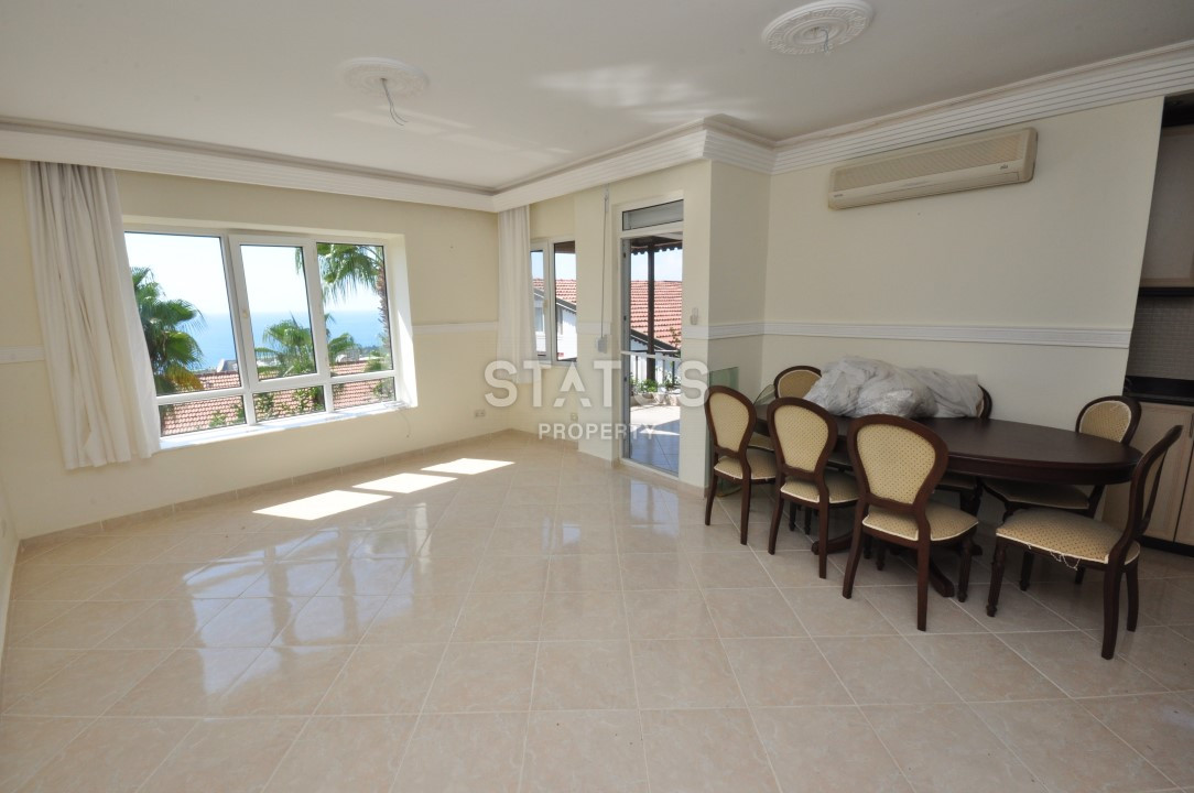 For sale is a villa-townhouse 3+1 in the ecological area of Kargicak, 140 sq.m. фото 12