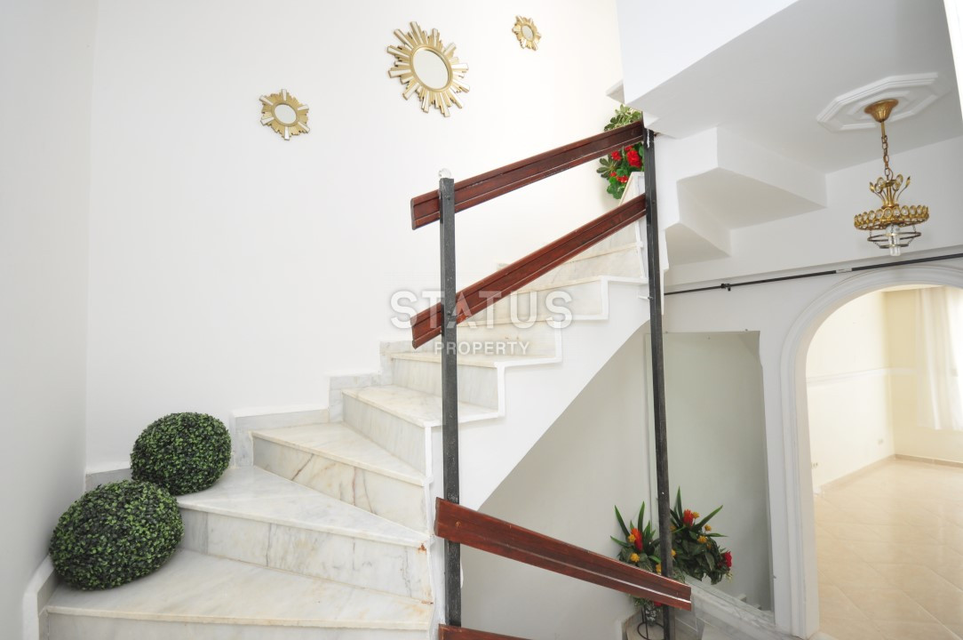For sale is a villa-townhouse 3+1 in the ecological area of Kargicak, 140 sq.m. фото 13