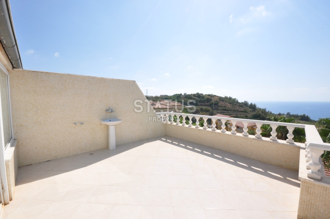 For sale is a villa-townhouse 3+1 in the ecological area of Kargicak, 140 sq.m. фото 26