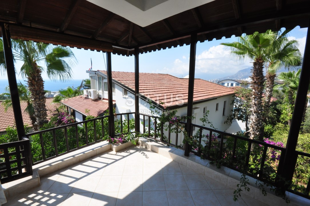 For sale is a villa-townhouse 3+1 in the ecological area of Kargicak, 140 sq.m. фото 35