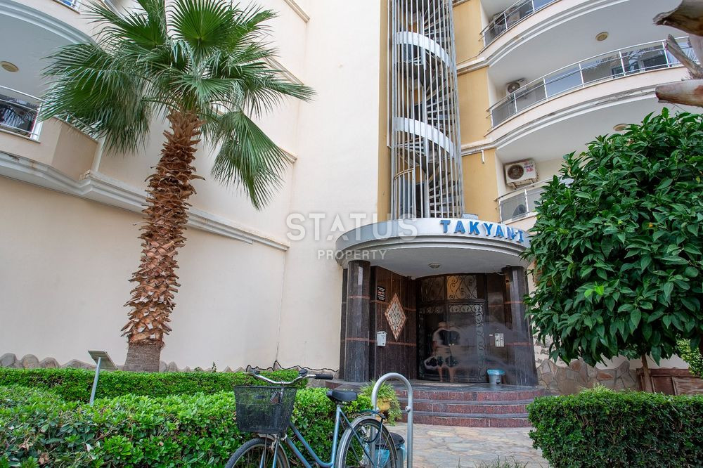 Penthouse 2+1 with a direct view of the sea and the fortress in Mahmutlar, 220 m2 фото 12