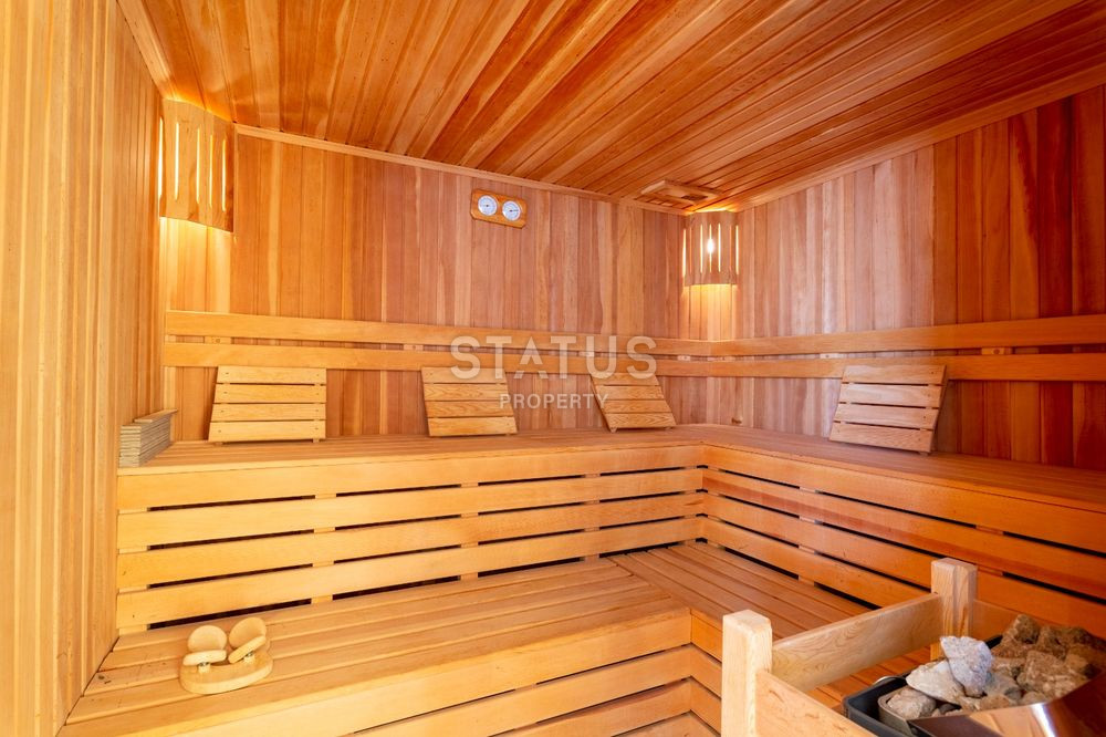 Penthouse 2+1 with a direct view of the sea and the fortress in Mahmutlar, 220 m2 фото 18