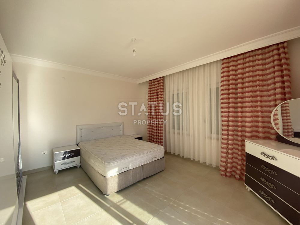 Трехуровневые апартаменты 3+1 с личной территорией в таунхаусе в одном из лучших комплексов в Авсалларе, 200м2 фото 13