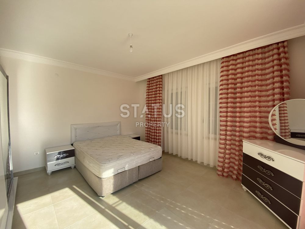 Трехуровневые апартаменты 3+1 с личной территорией в таунхаусе в одном из лучших комплексов в Авсалларе, 200м2 фото 14